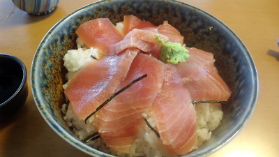 まぐろ丼